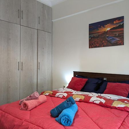 Lavender-Emma Cosy Apartment Near City Center Athena Bagian luar foto