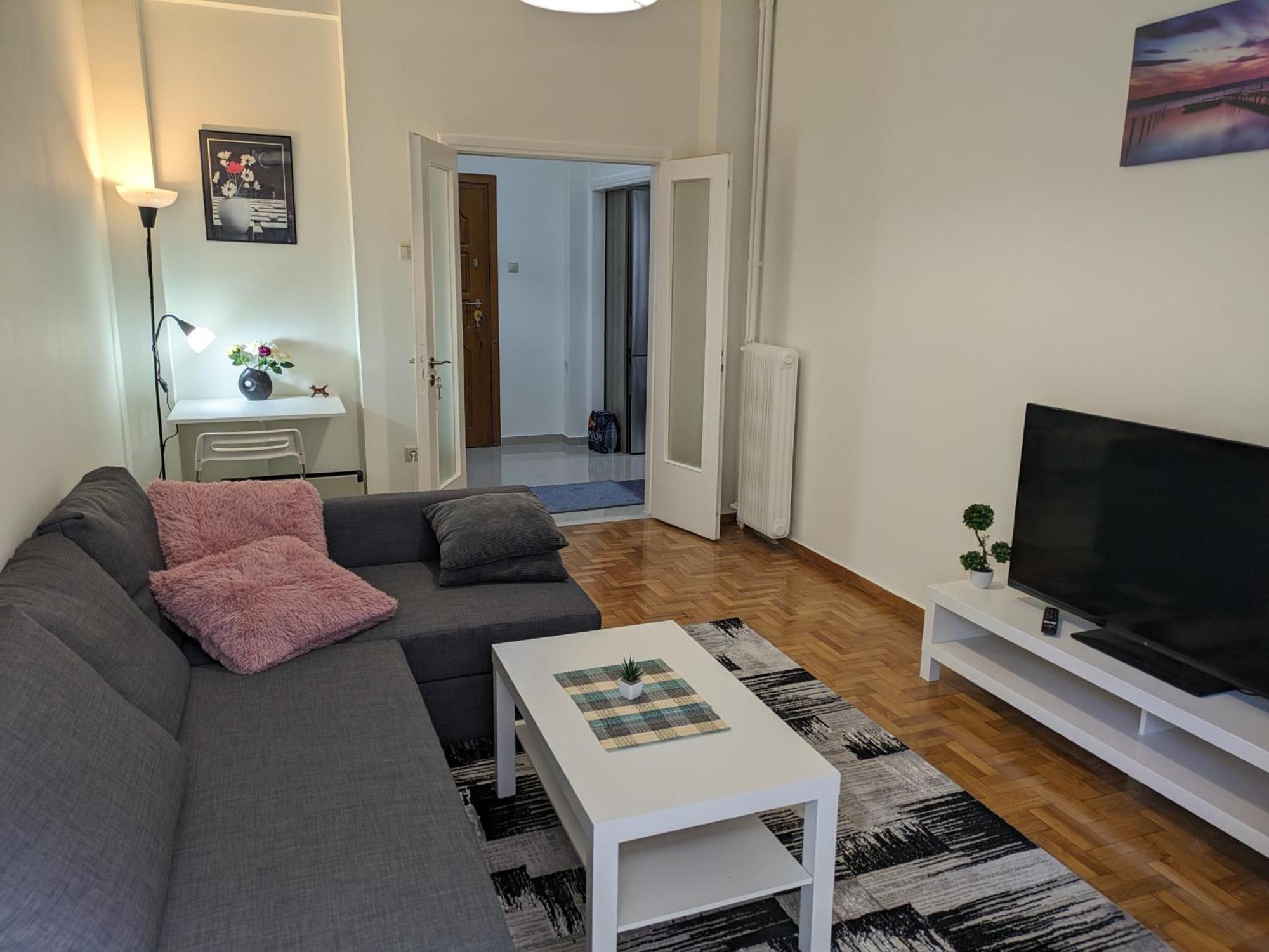 Lavender-Emma Cosy Apartment Near City Center Athena Bagian luar foto